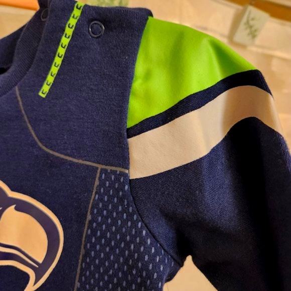 NFL Seahawks - NWT Baby Onesie - Picture 5 of 6